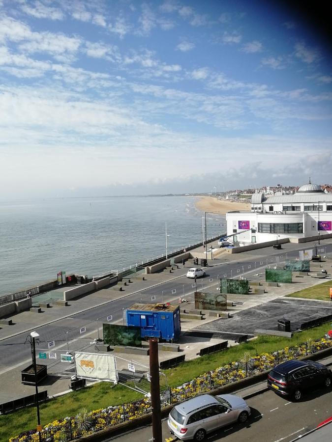 Rowntree Holiday Flats Бринлингтон Экстерьер фото